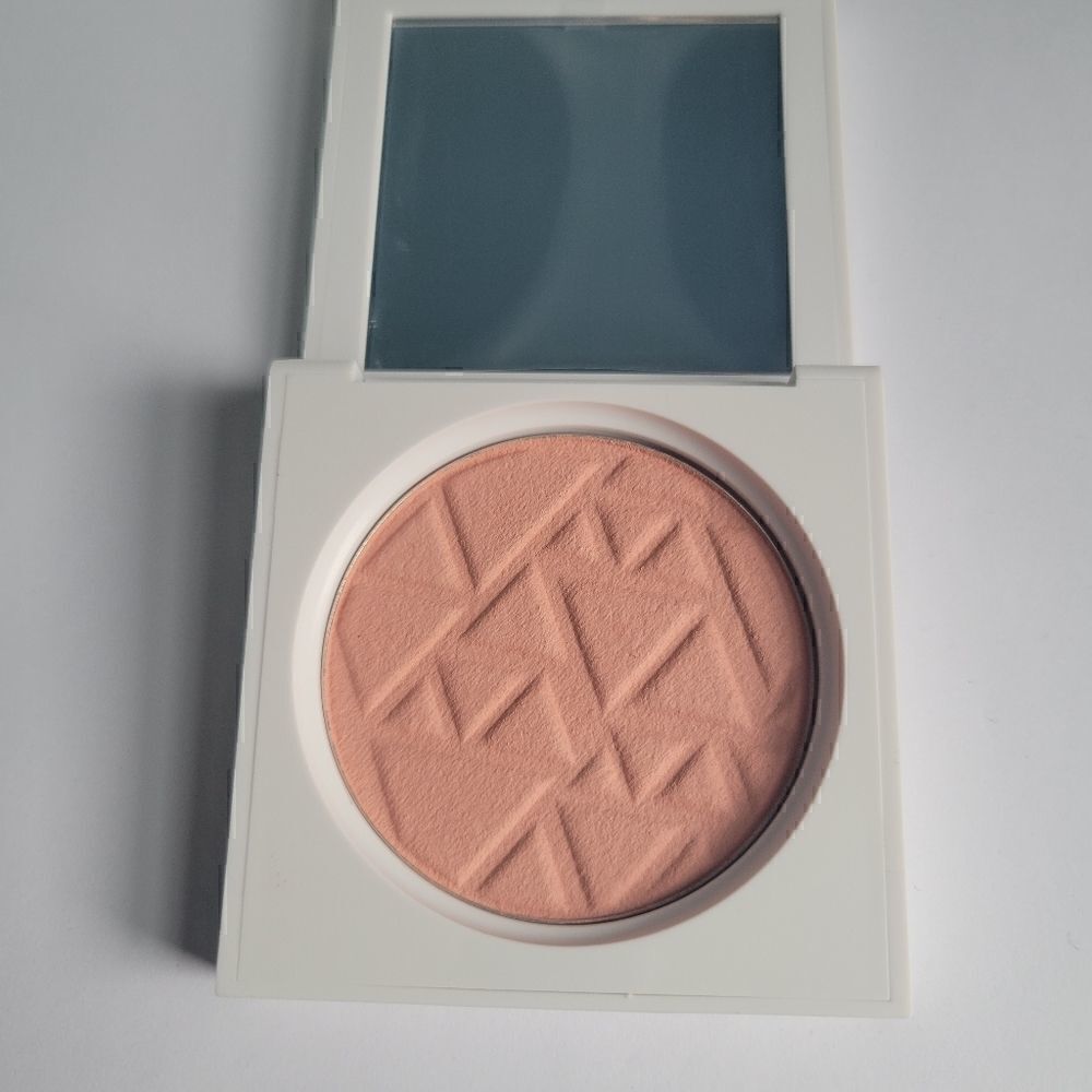 Ofra Blush in Bellini  - Picture 3 of 6